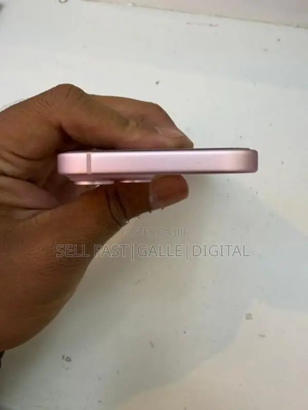 Apple iPhone 15 (Used)