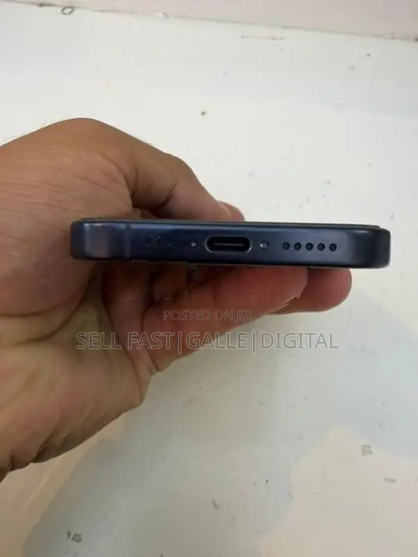 Apple iPhone 15 Pro (Used)
