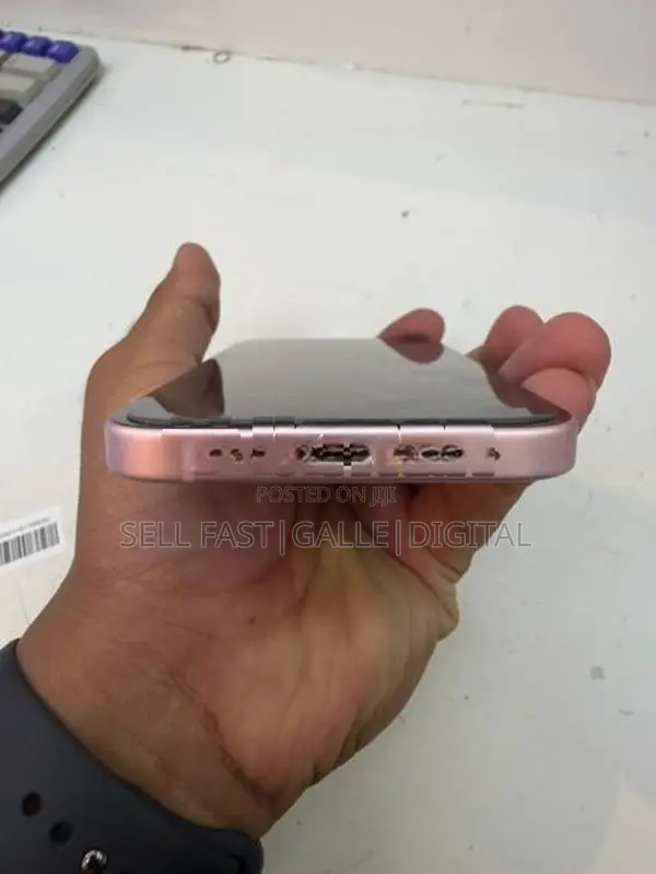 Apple iPhone 15 (Used)