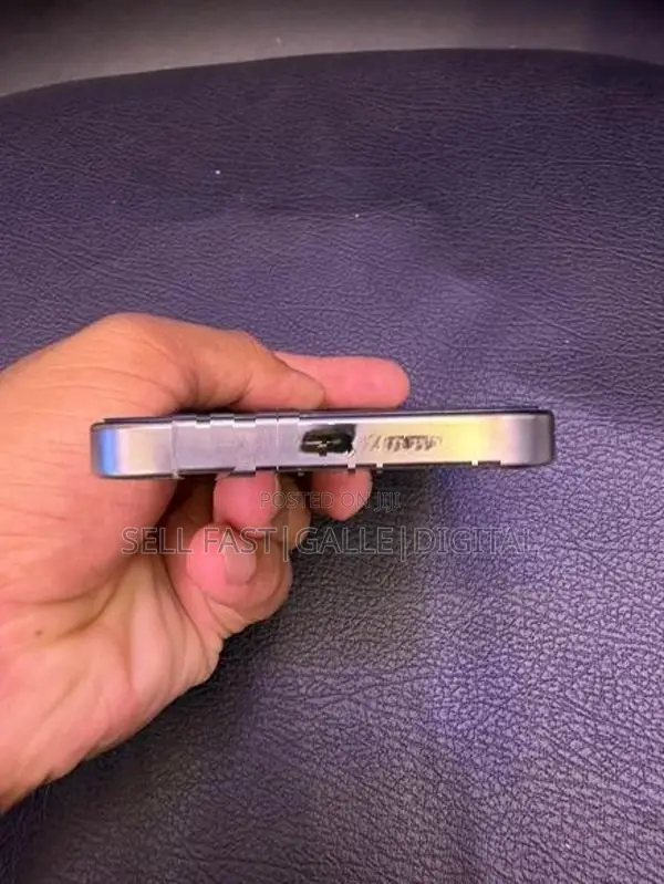 Apple iPhone 15 Pro (Used)