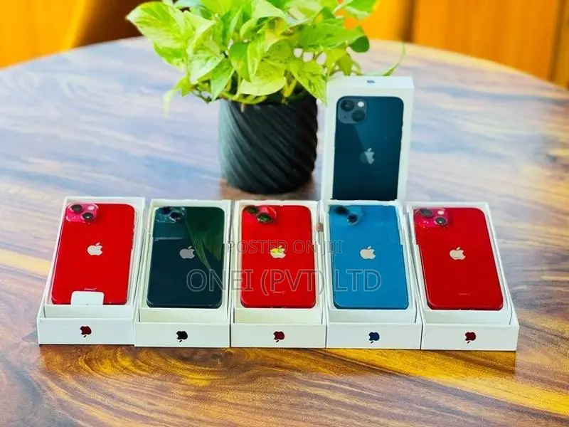 Apple iPhone 13 128GB (Used)