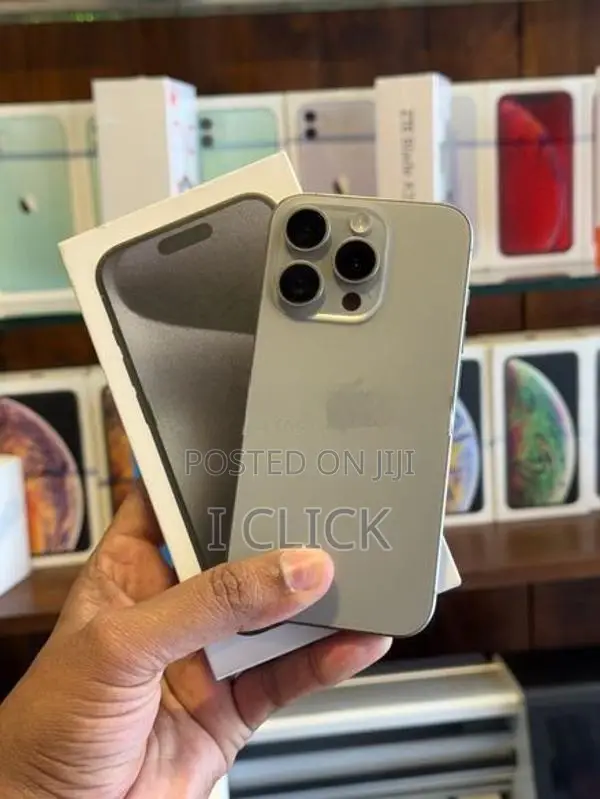 Apple iPhone 15 Pro Max 256GB (Used)
