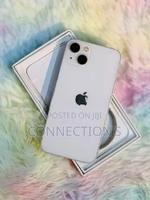 Apple iPhone 13 (Used)