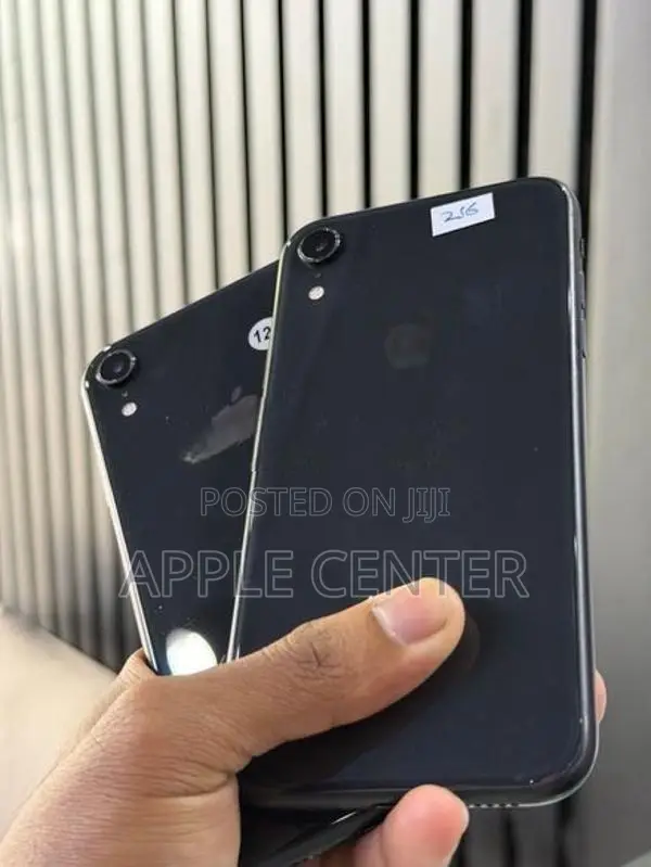 Apple iPhone XR (Used)