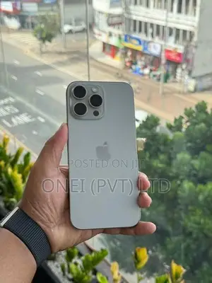 Apple iPhone 15 Pro Max 256GB (Used)