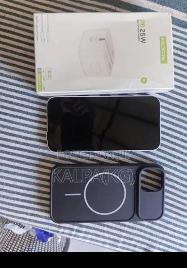 Apple iPhone 14 (Used)