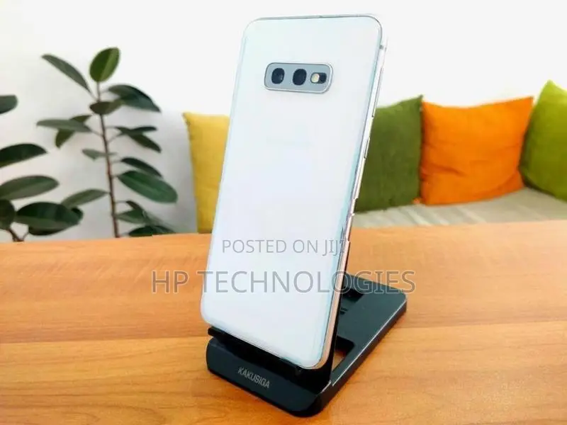 Samsung Galaxy S10e 6GB RAM 128GB (Used)