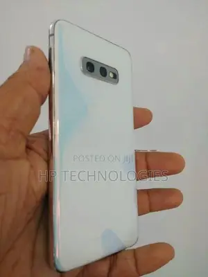 Samsung Galaxy S10e 6GB RAM 128GB (Used)