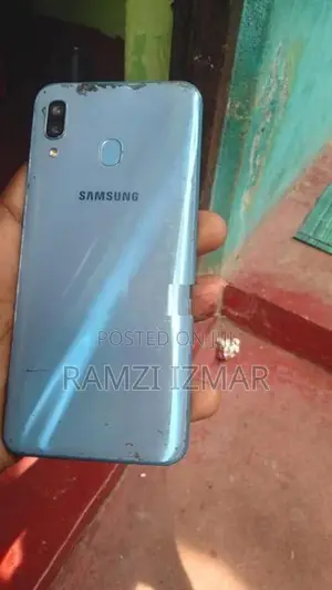 Samsung Galaxy A30 (Used)