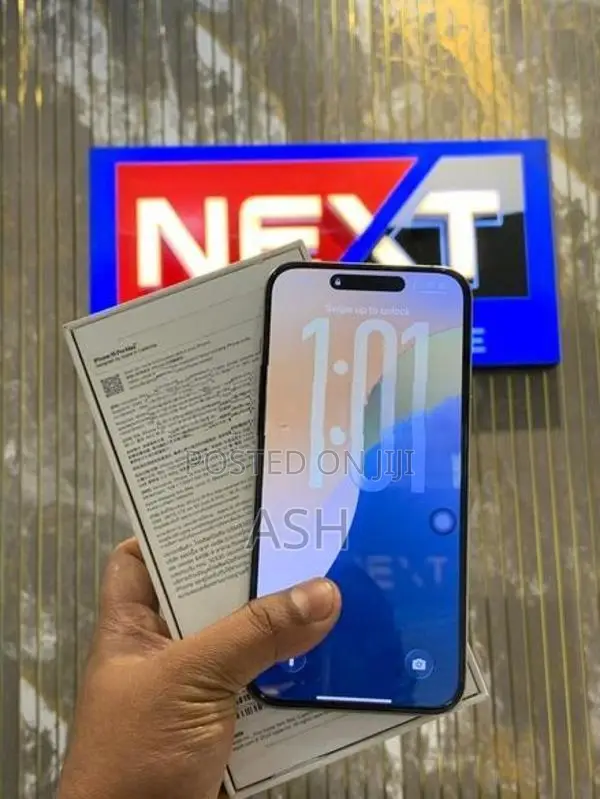Apple iPhone 15 Pro Max 256GB (Used)