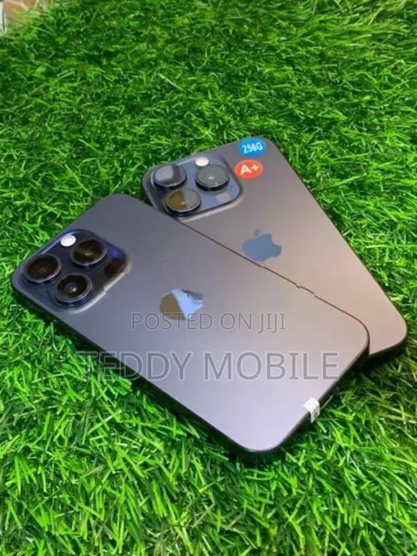 Apple iPhone 15 Pro 256GB (Used)