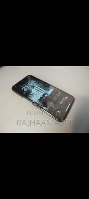 Apple iPhone XS (Used)