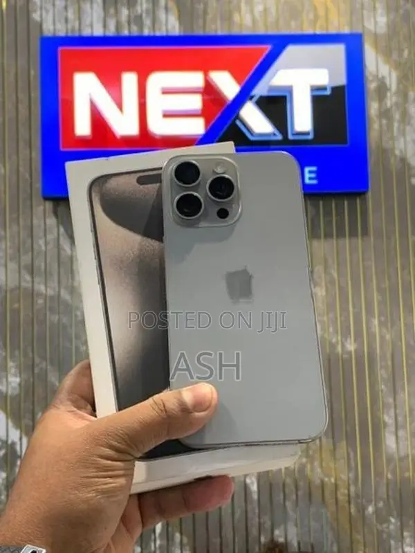 Apple iPhone 15 Pro Max 256GB (Used)