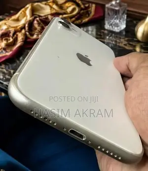Apple iPhone 11 128GB (Used)