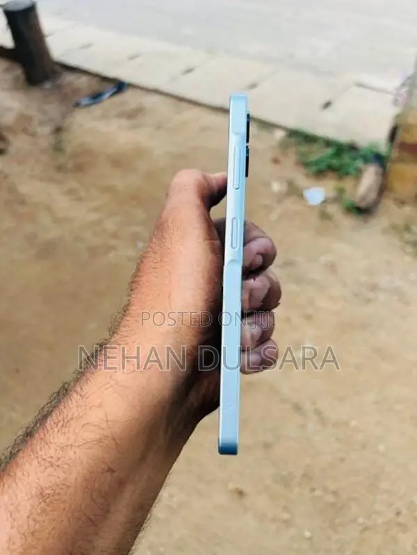 Samsung Galaxy A06 (Used)