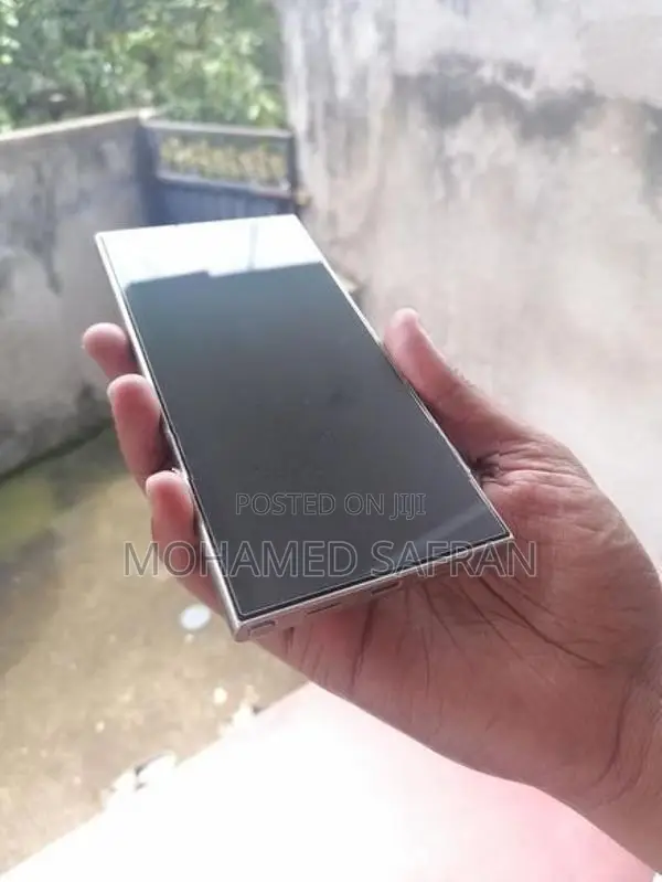 Samsung Galaxy S24 Ultra (Used)