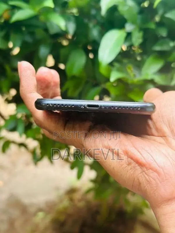 Apple iPhone 7 Plus (Used)