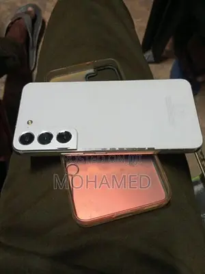 Samsung Galaxy S22 (Used)
