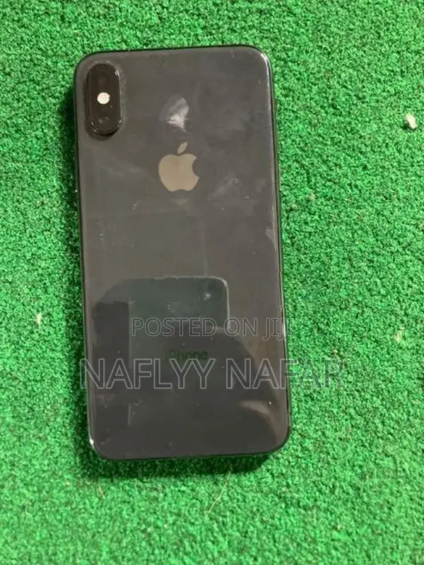 Apple iPhone XS (Used)