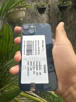Apple iPhone 13 (Used)