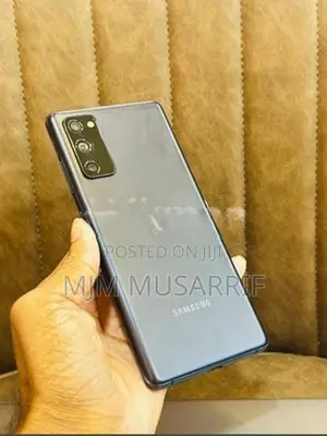 Samsung Galaxy S20FE (Used)