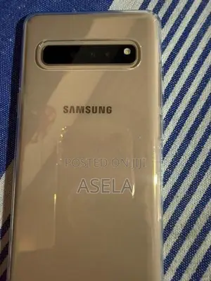 Samsung Galaxy S10 Plus samsug 5G (Used)
