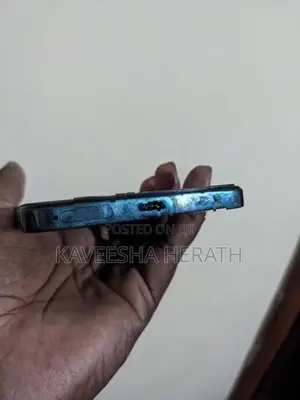 Oppo F27 (Used)