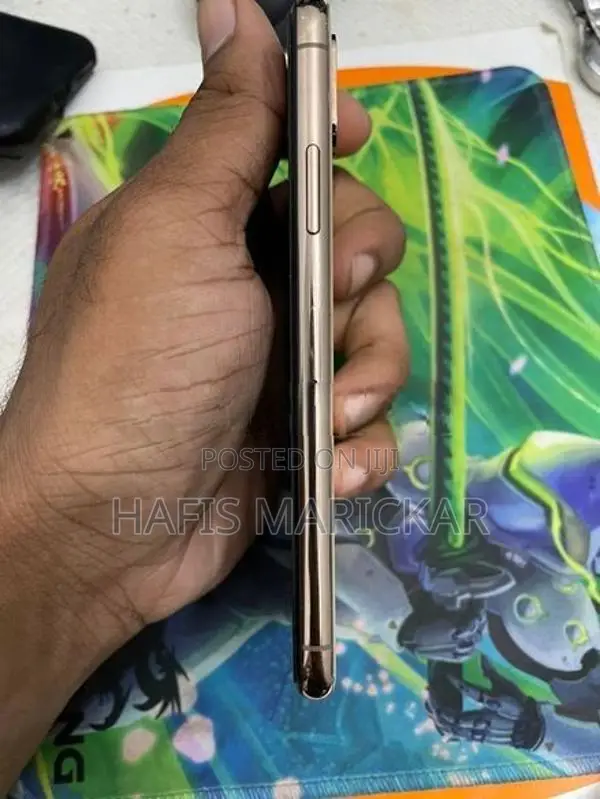 Apple iPhone XS 256GB (Used)