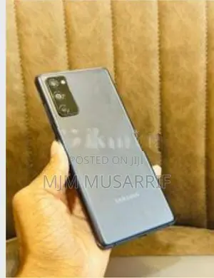 Samsung Galaxy S20FE (Used)