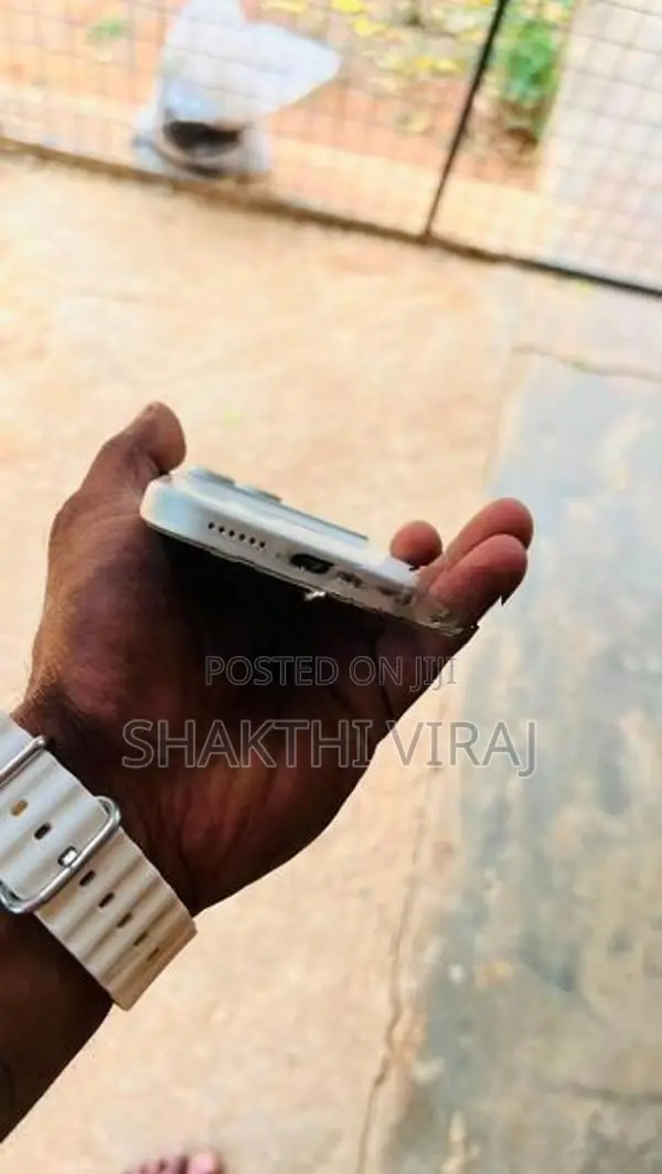 Apple iPhone 17 Pro Max (Used)