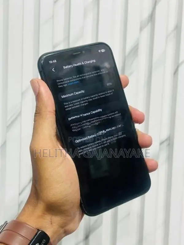 Apple iPhone 11 128gb (Used)