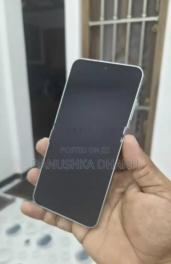 Samsung Galaxy S25 12GB 256GB (Used)