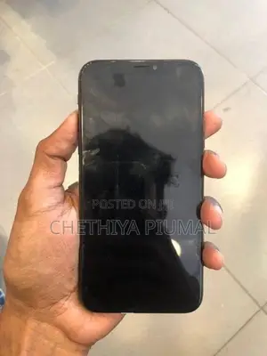 Apple iPhone XS (Used)
