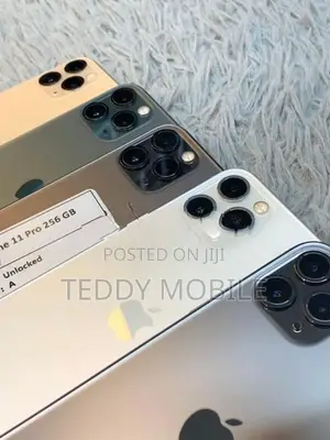 Apple iPhone 11 Pro 256GB (Used)