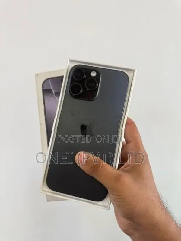 Apple iPhone 16 Pro Max 256GB (Used)