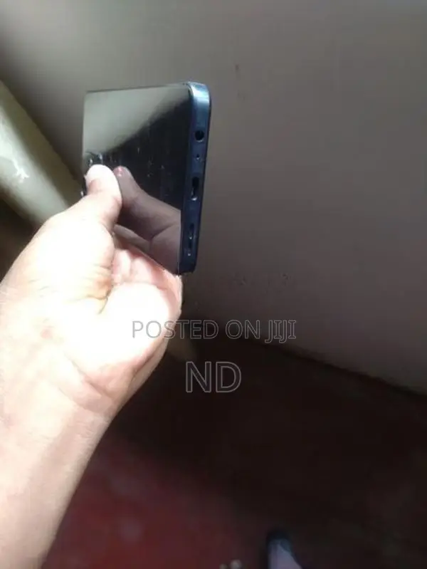 HMD Crest Max 5G (Used)