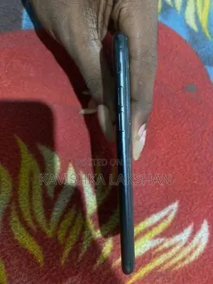 Apple iPhone 7 (Used)