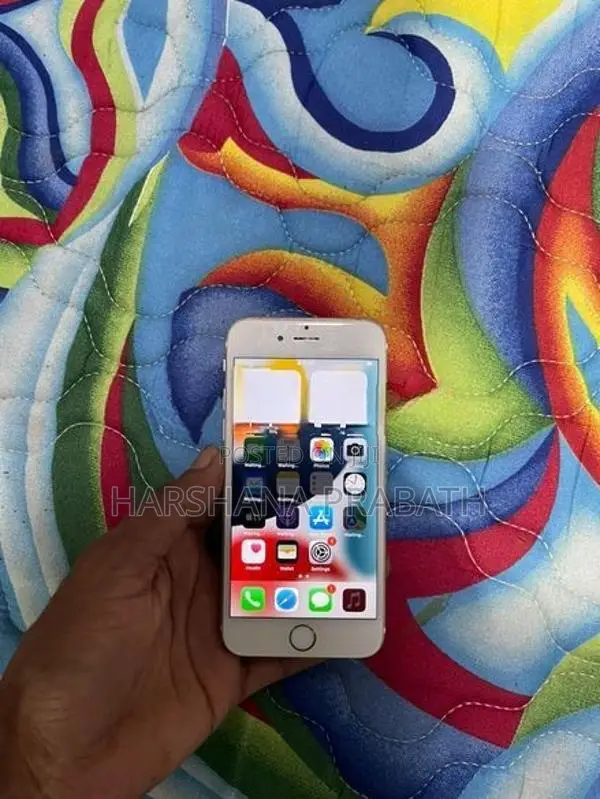 Apple iPhone 6S (Used)