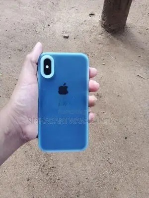 Apple iPhone XS (Used)