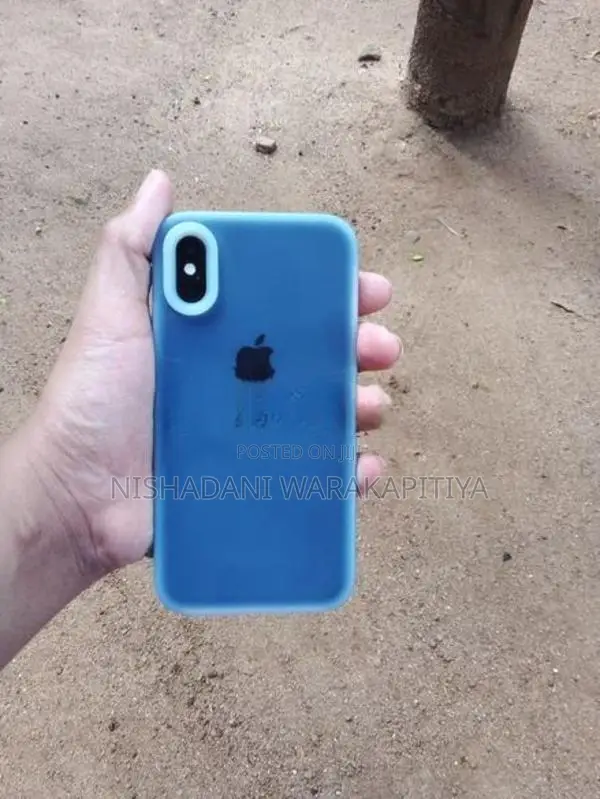 Apple iPhone XS (Used)