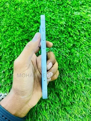 Apple iPhone 15 (Used)