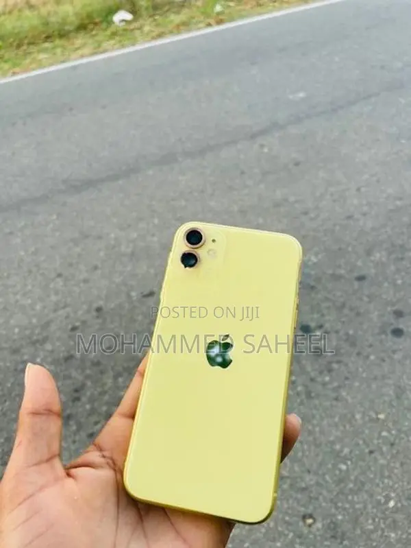 Apple iPhone 11 good (Used)