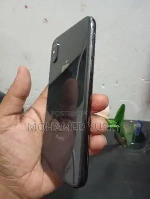 Apple iPhone XS (Used)