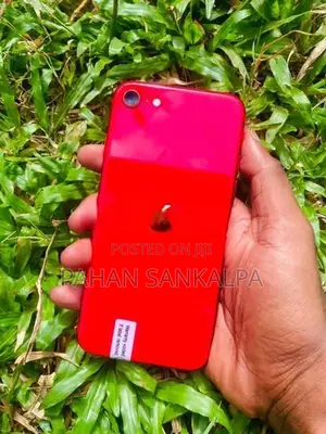 Apple iPhone SE 2 128GB (Used)