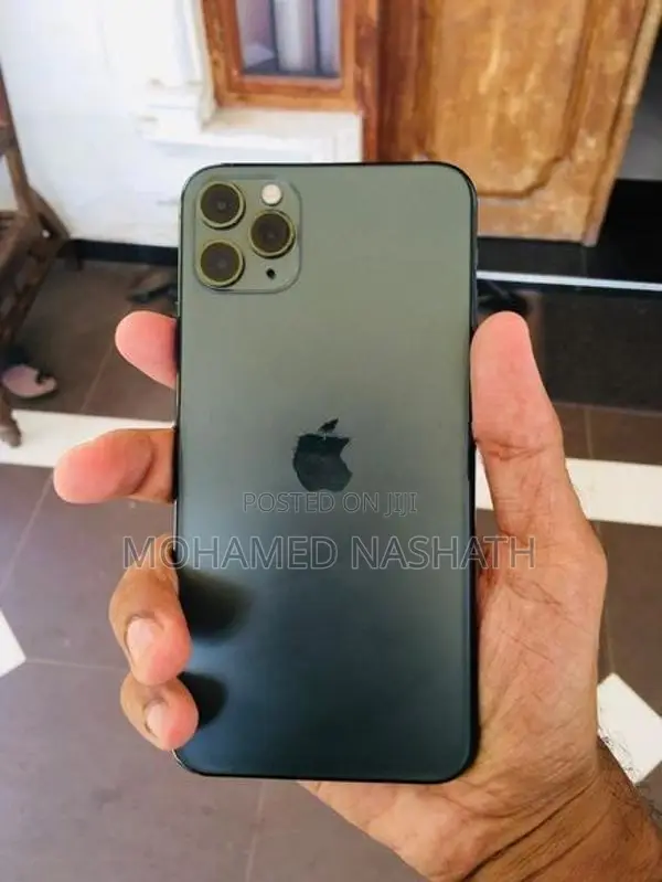 Apple iPhone 11 Pro Max (Used)