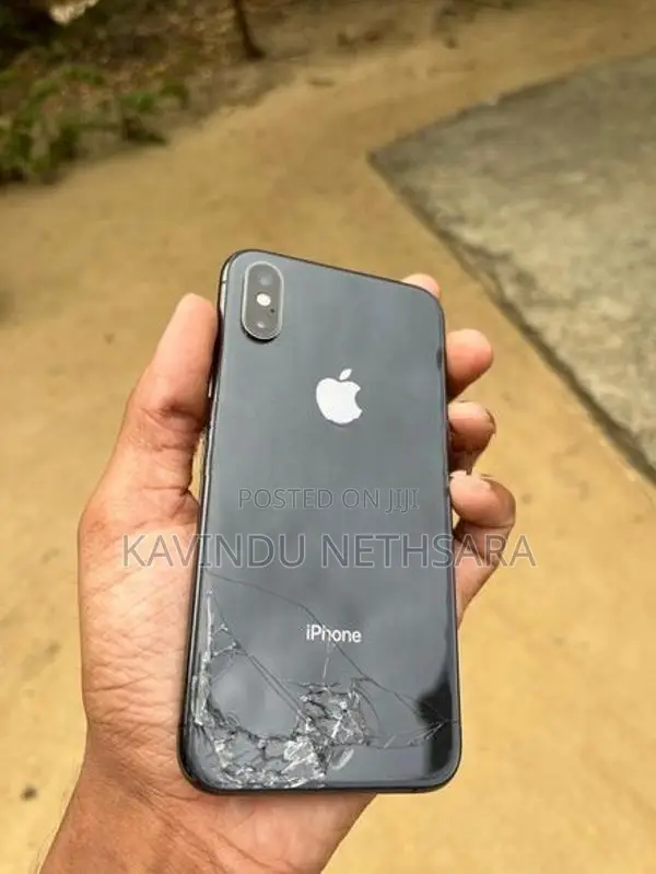 Apple iPhone XS (Used)