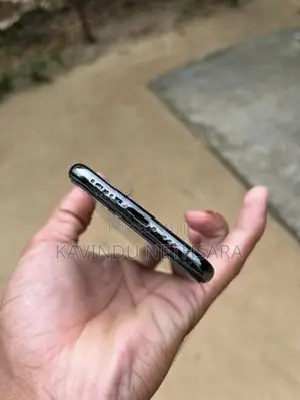 Apple iPhone XS (Used)