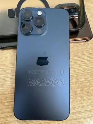 Apple iPhone 15 Pro Max 256GB (Used)