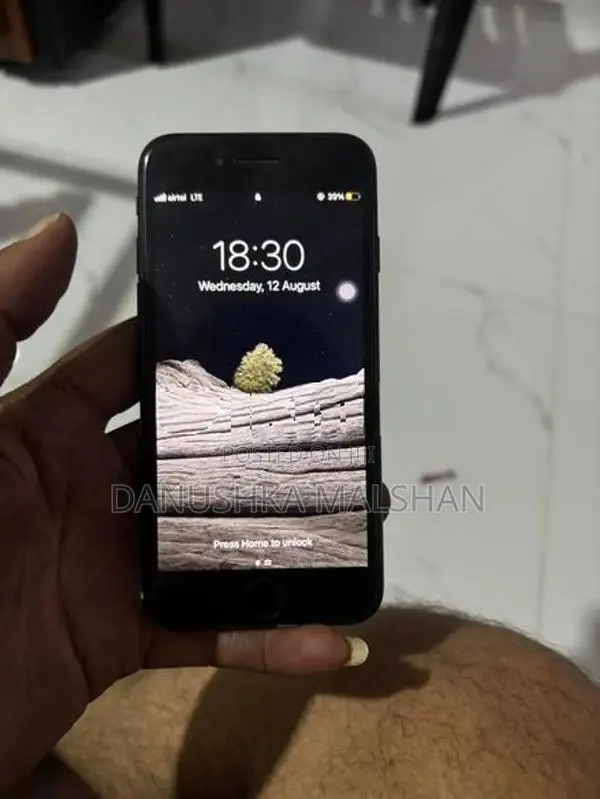 Apple iPhone 7 (Used)