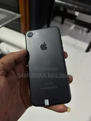 Apple iPhone 7 (Used)